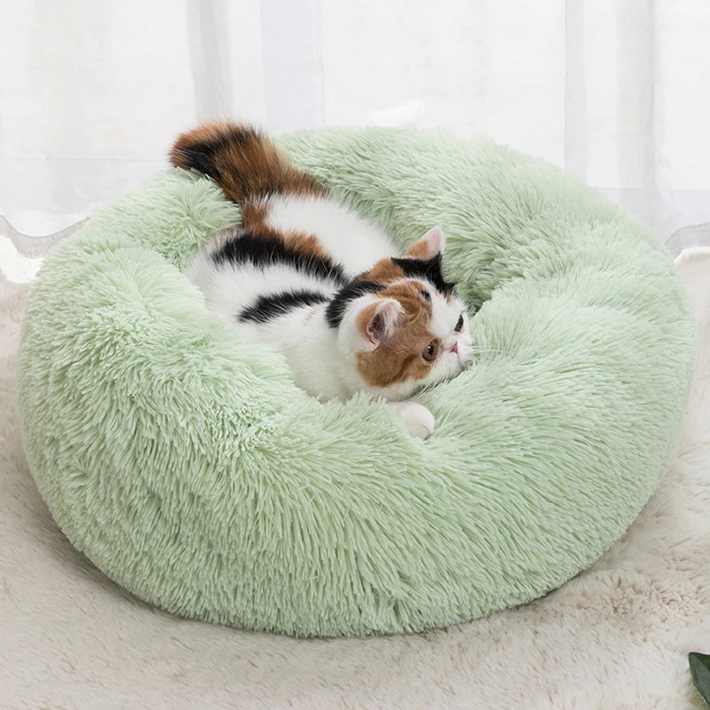 Pet Dog Bed Comfortable Donut Cuddler Round Cat Nest Dog Nest Warm Dog Mat with Soft Plush Material Pet Bed for Dogs and Cats